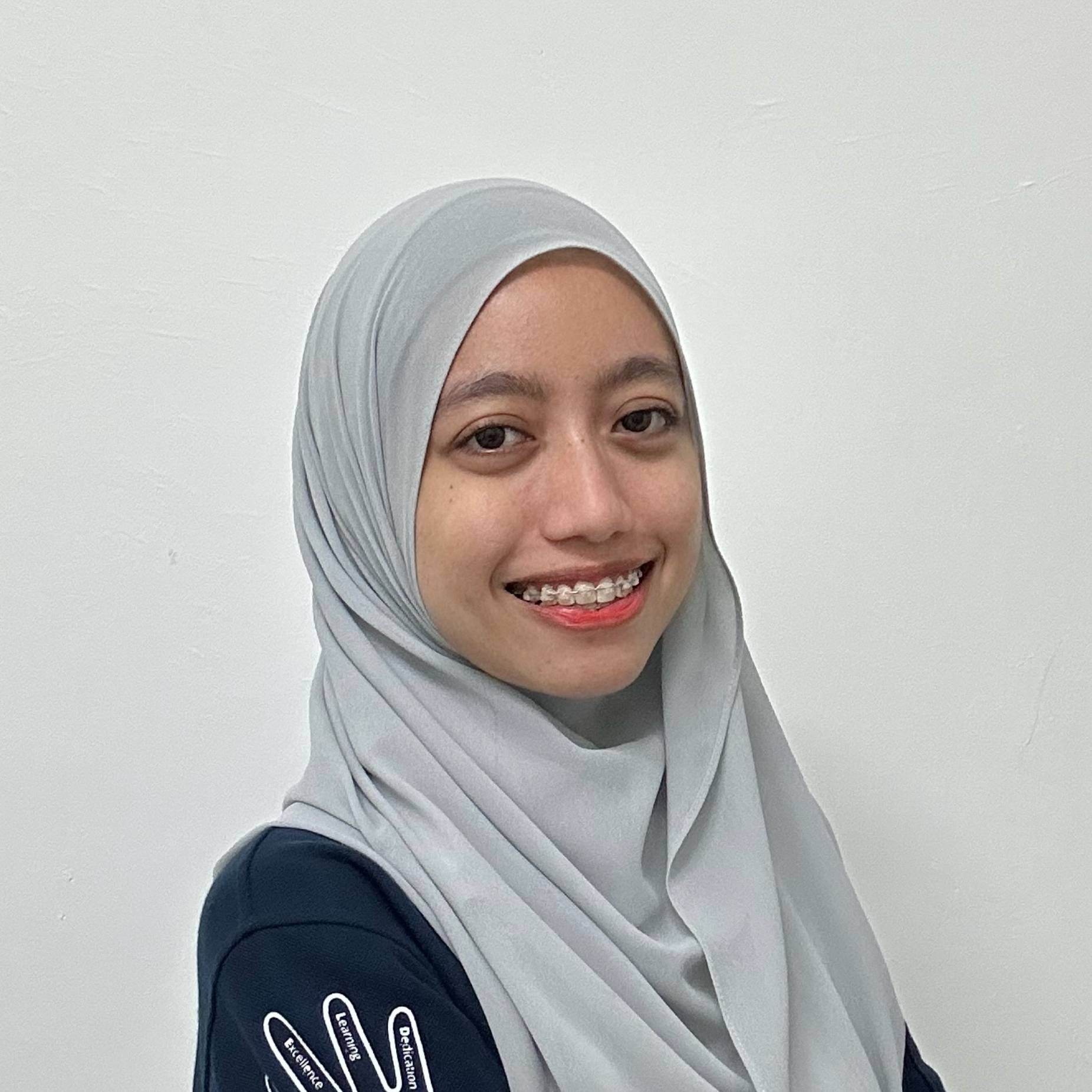 Syaida Liyana  Akmal Hisham