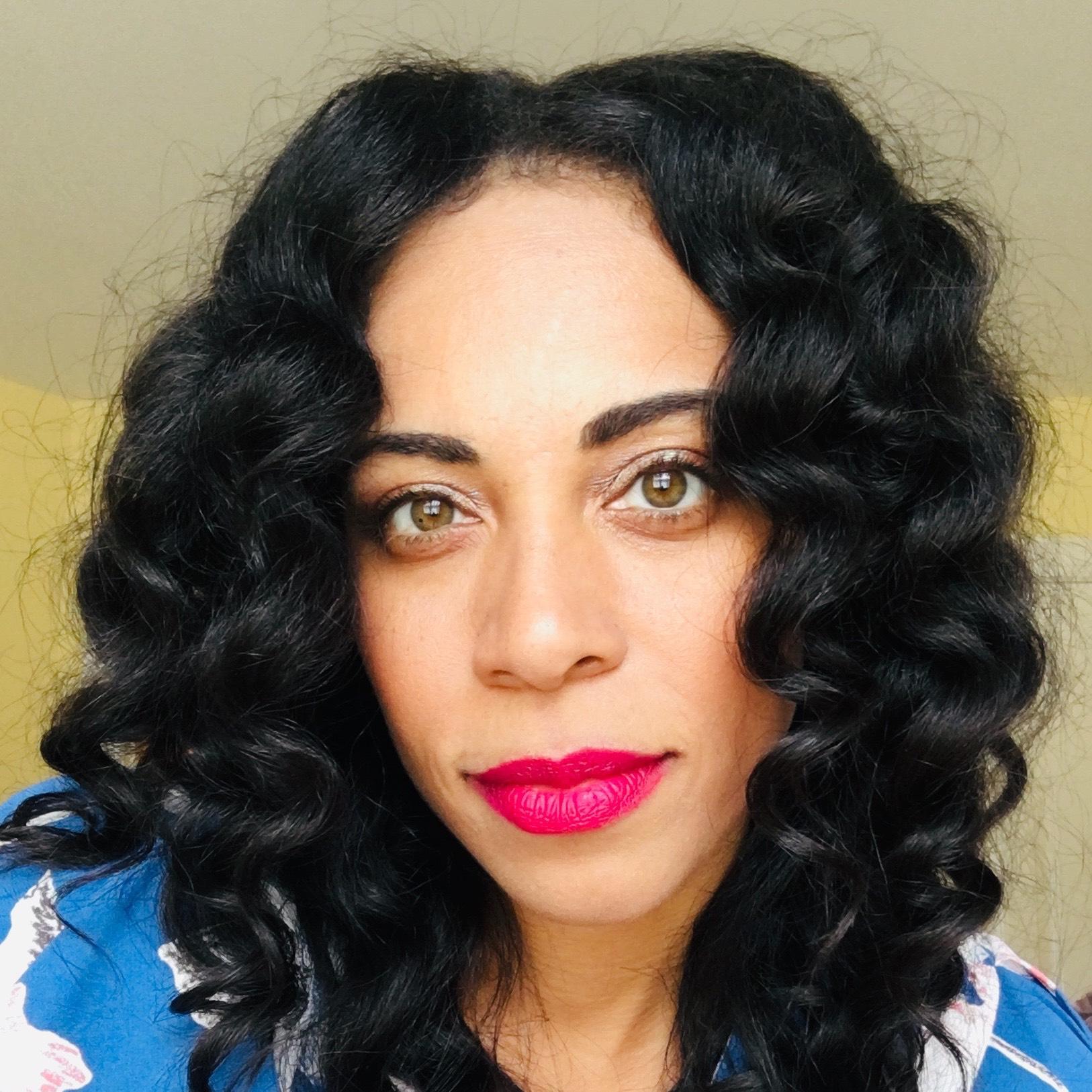 DENNAé HARSHAW