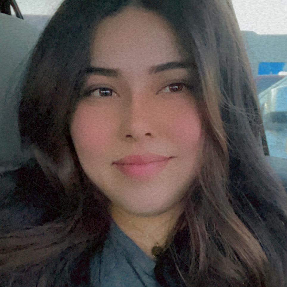 YARISA VELAZQUEZ