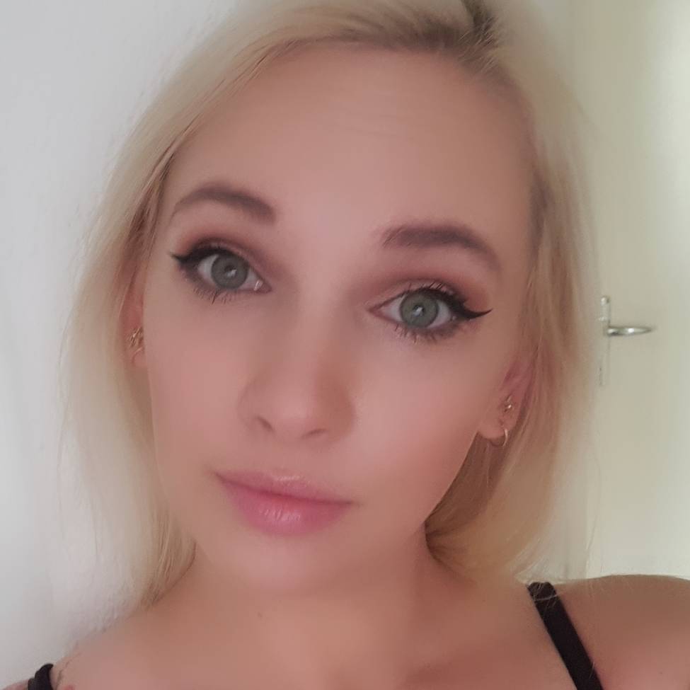 SINEAD PIENAAR