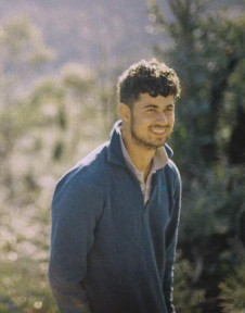 Lewis  Mau 