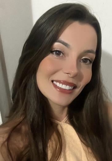 Crislaine Queiroz De Oliveira Caribé