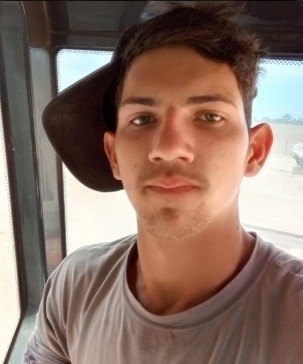 DANIEL PADILHA FLORES