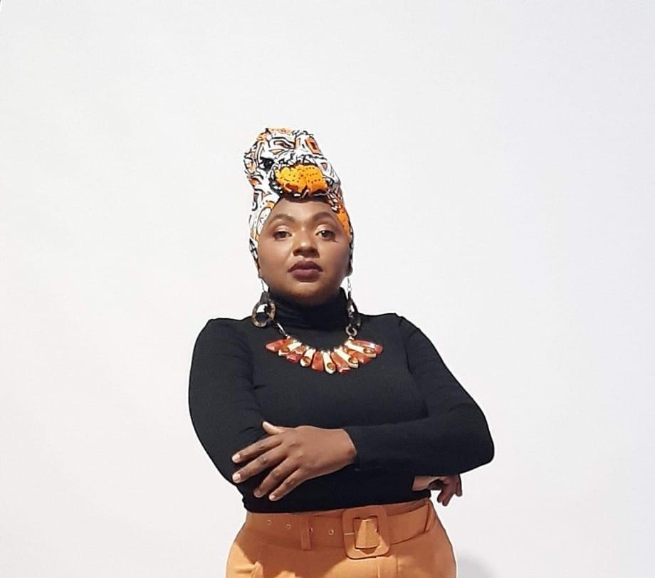 Elizângela Mendes Sousa Carneiro