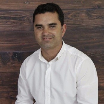 Ernani  Peixoto Cavalcanti Neto