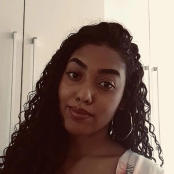 Maria Eduarda  Gonçalves