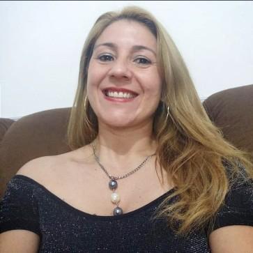 Juliana Uchôa dos Santos