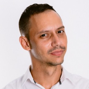 Elvis Henrique Menezes de Oliveira