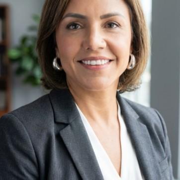 LUCIANA LACERDA DE CARVALHO