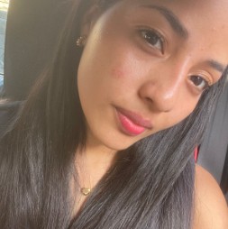 Lisbeth Lucia Flores Vera