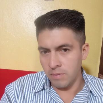 Dalton Humberto  Acaro Flores