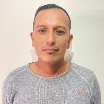 Carlos Fabian  Reyes Barcia 