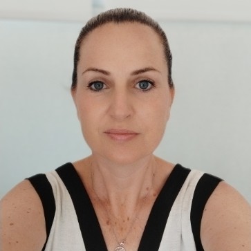 Mª Ángeles  Gil Signes 