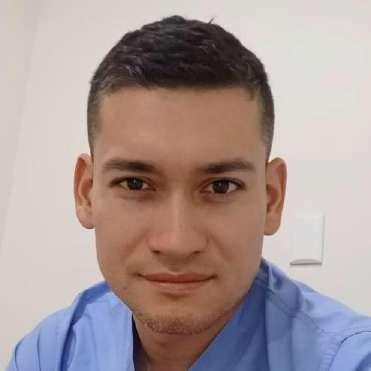Esdras Alberto  Torres Reyes