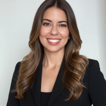 LÍVIA SILVANO E SILVA