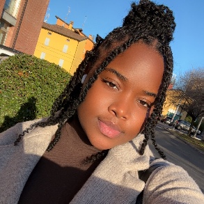 Marilyne  Semou tchakounte 