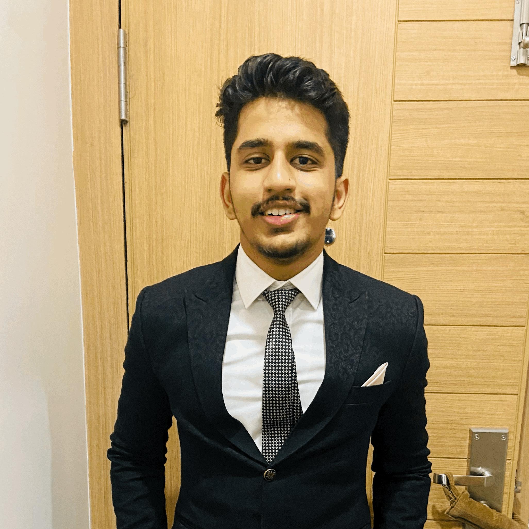Utkarsh Maru CA,CFA,FRM