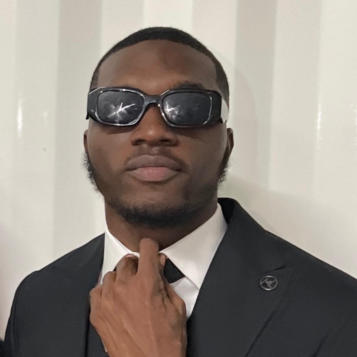 Akamba Koko Isoni