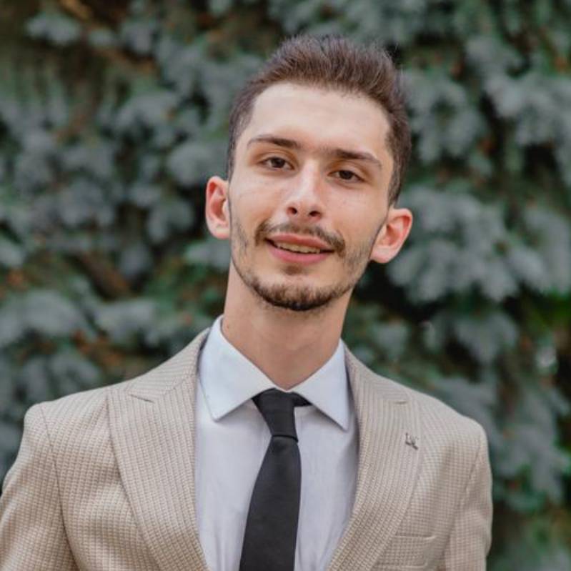 Hussein Kariani