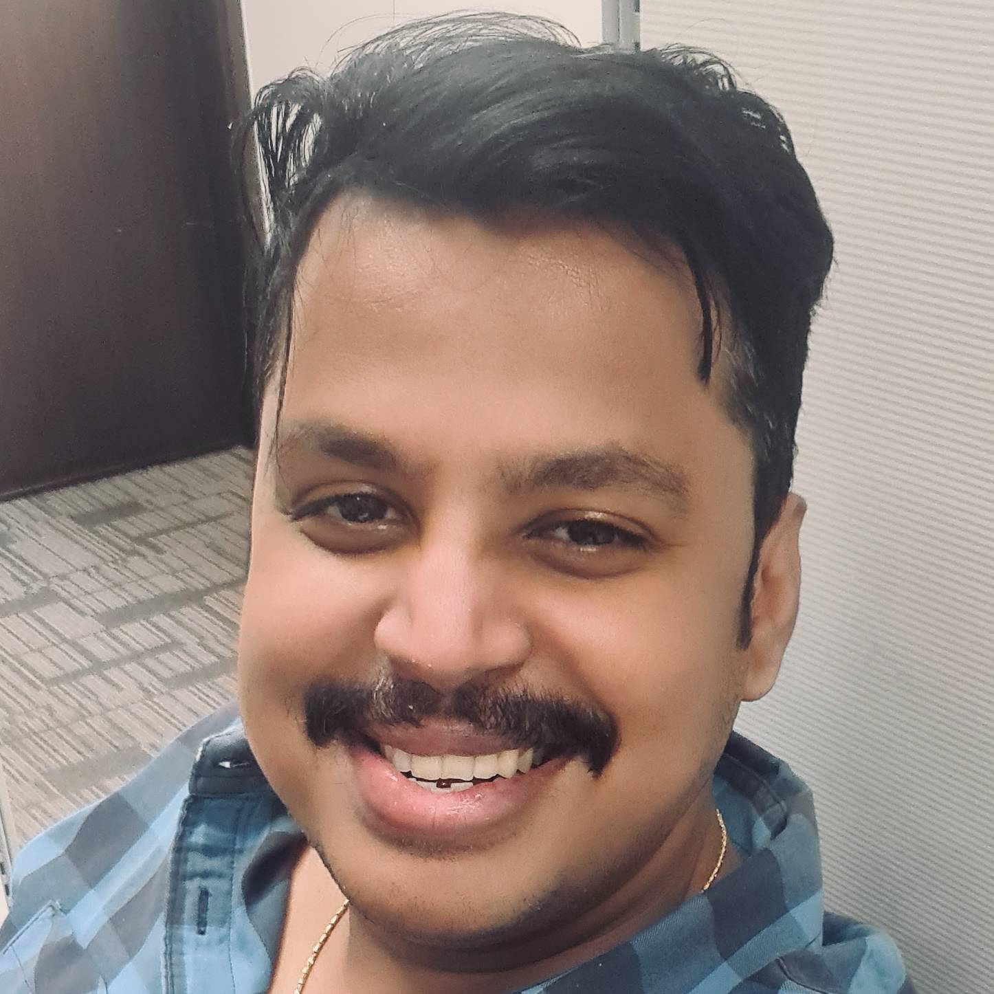 VENKATA SAI KUMAR NIDUMOLU