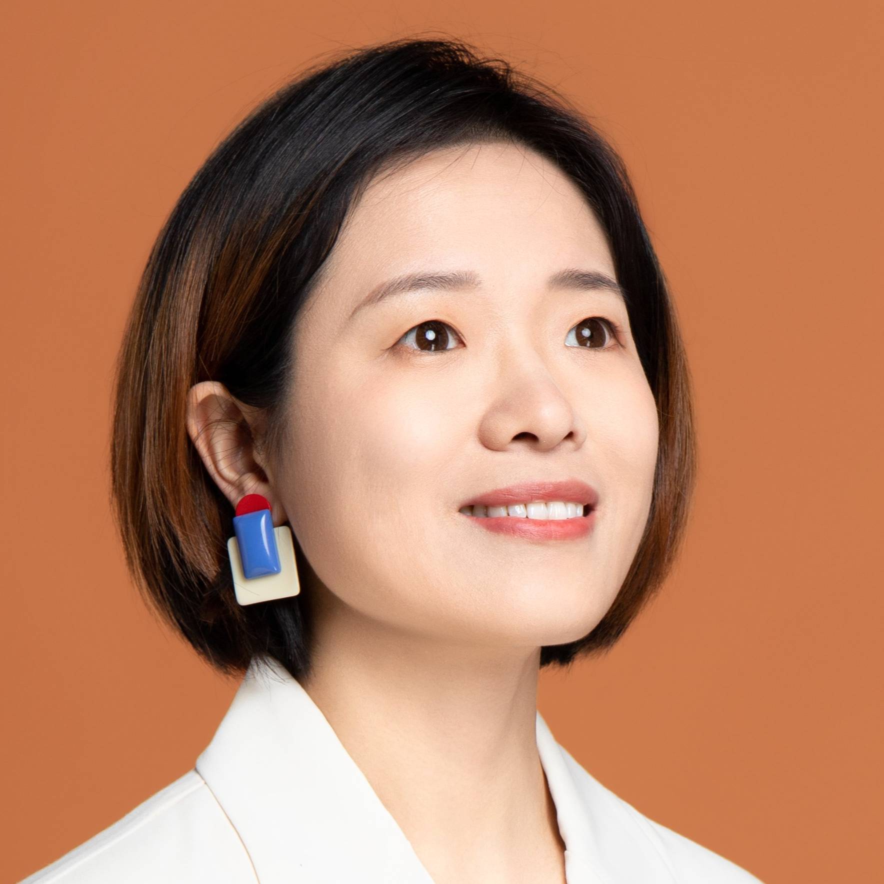 Julie Dong