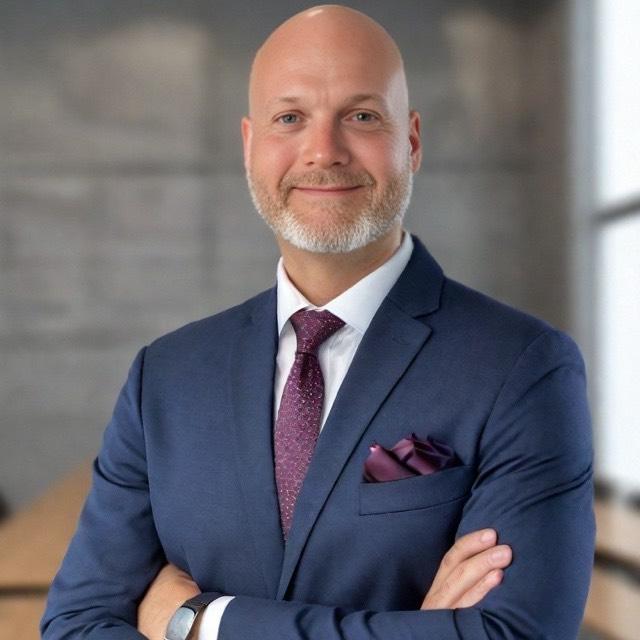 Dean Holt