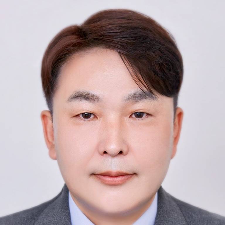 Joonha Lee