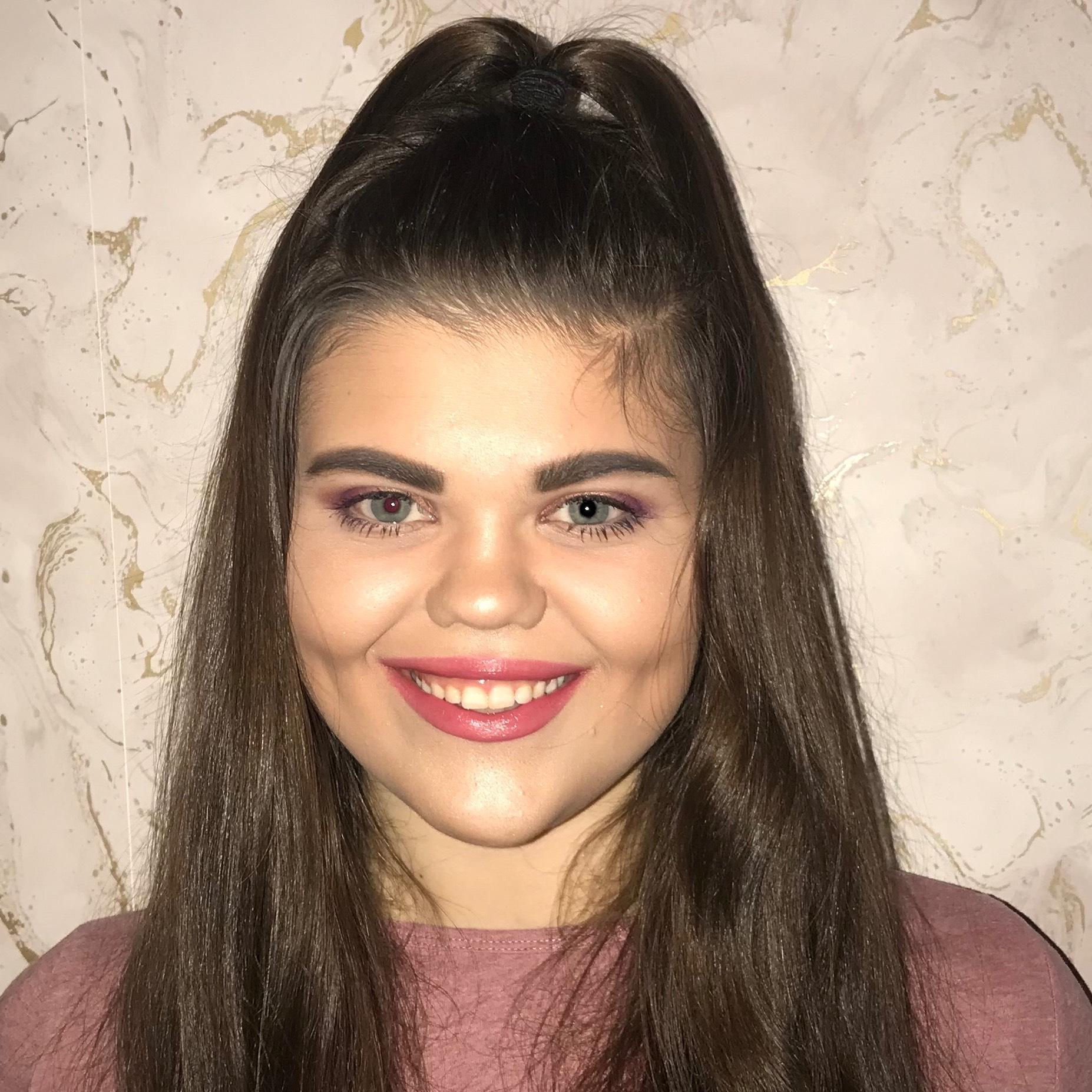 Anna Mackenzie