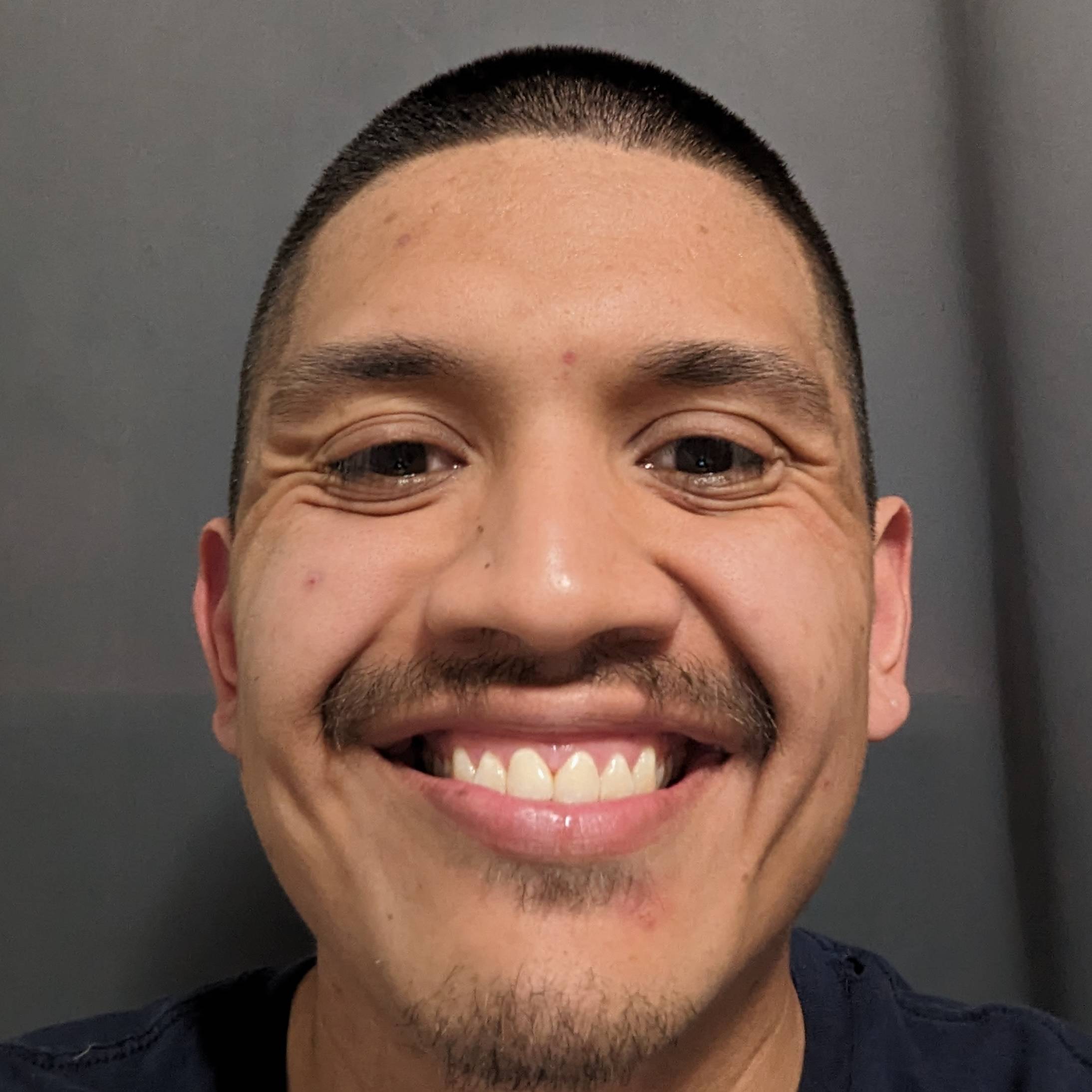 Daniel  Mora Morales