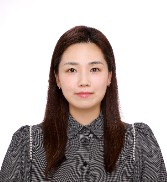 CHLOE MINKYUNG CHANG