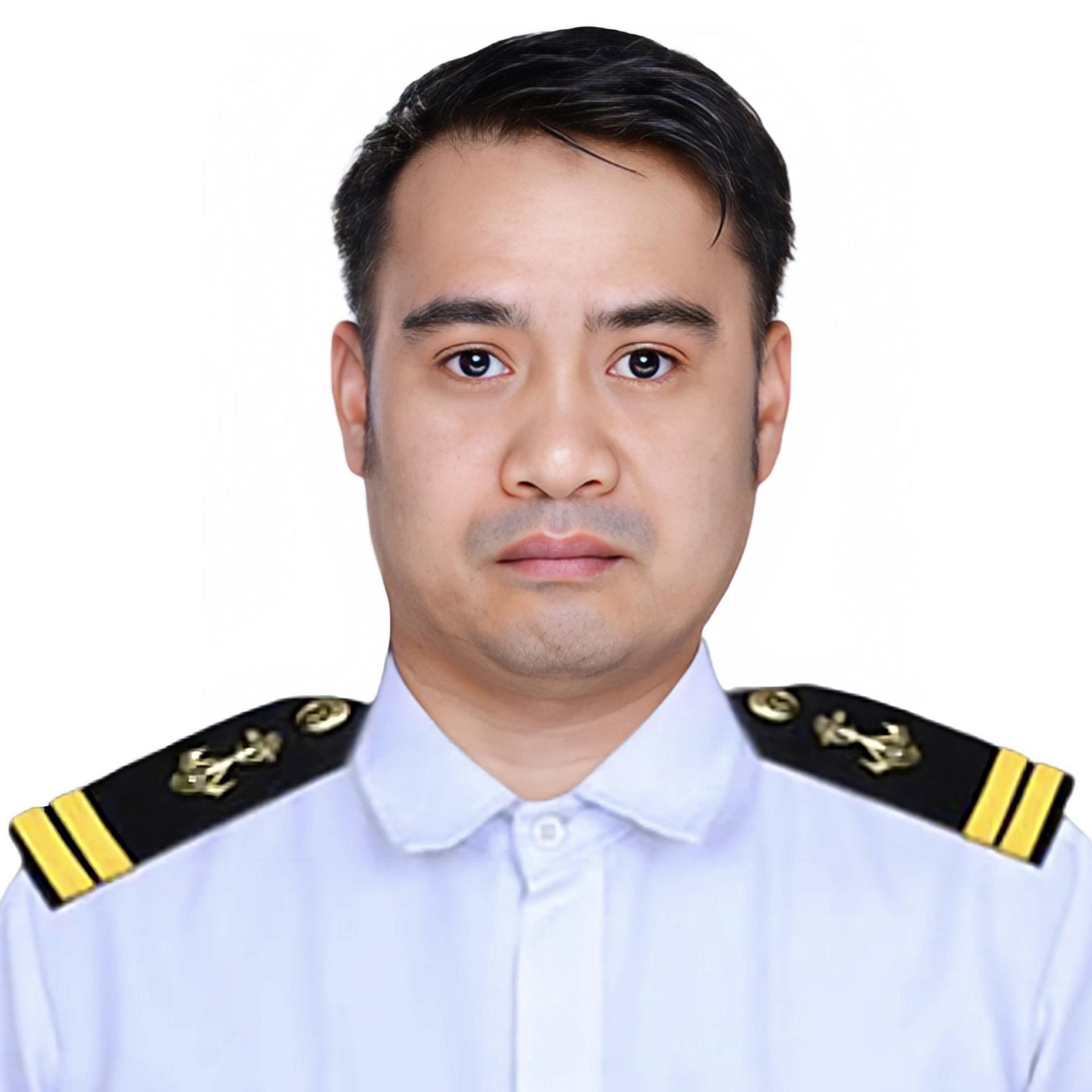 ADRIAN DELA CRUZ ESTREMADURA