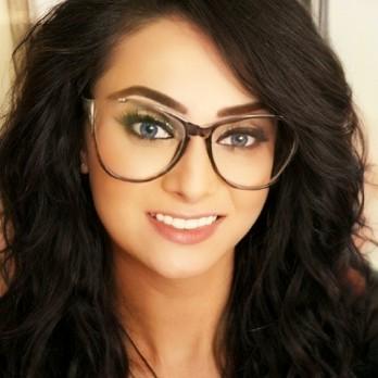 Danielle (Dani) Bloomhuff