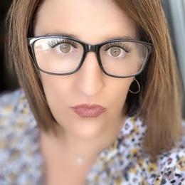Kelly  J  Good
